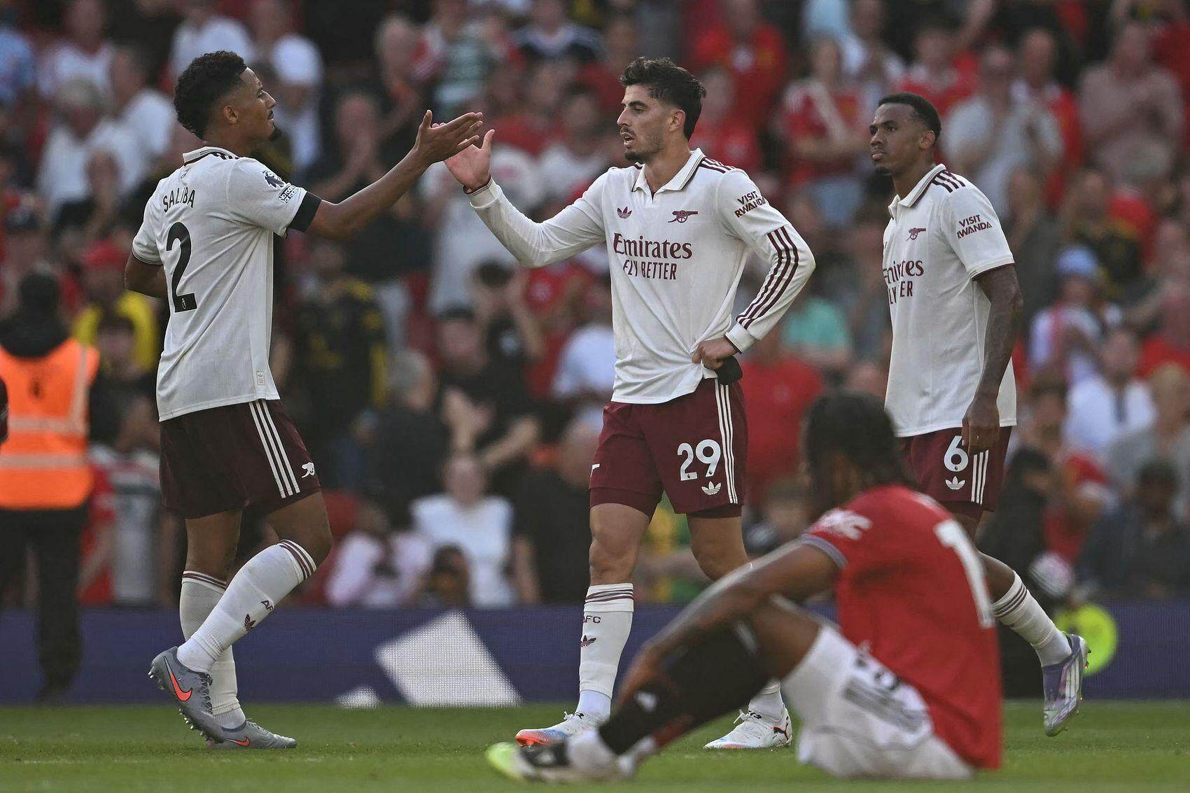 他手下效力, 援中锋约克