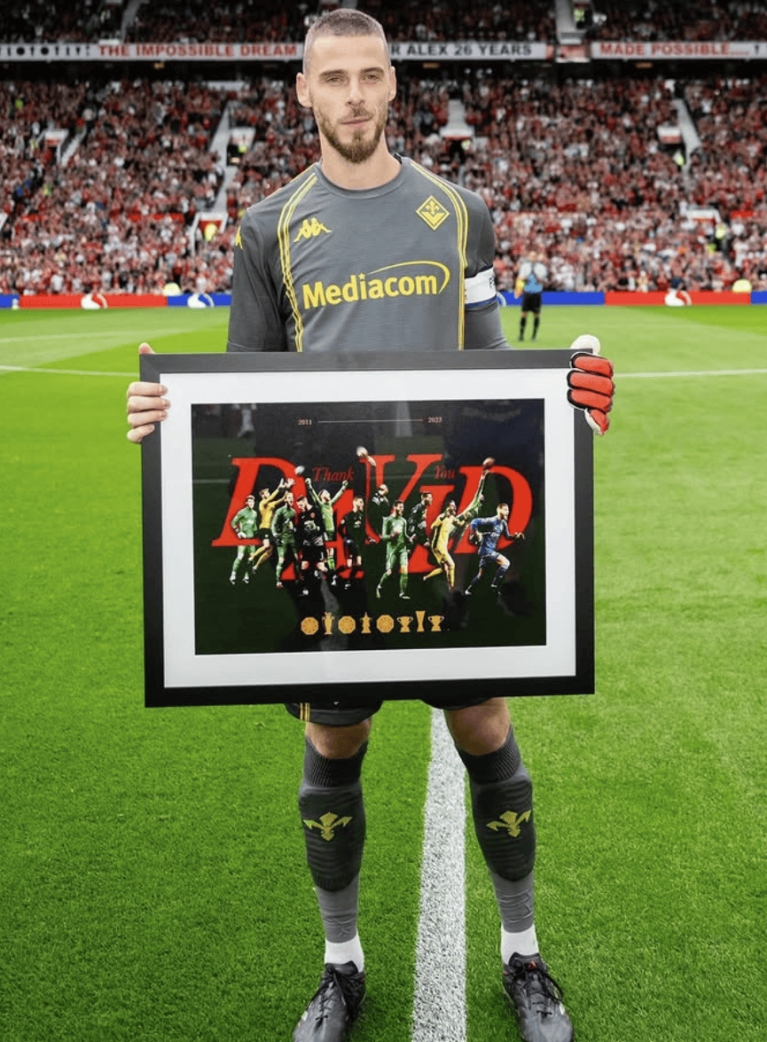 tenan, 俱乐部期间, 是一个充满