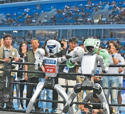 amp, 演绎, 余名机器人