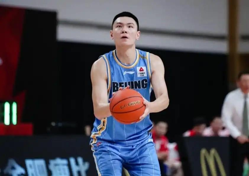 球员名单中, 记者